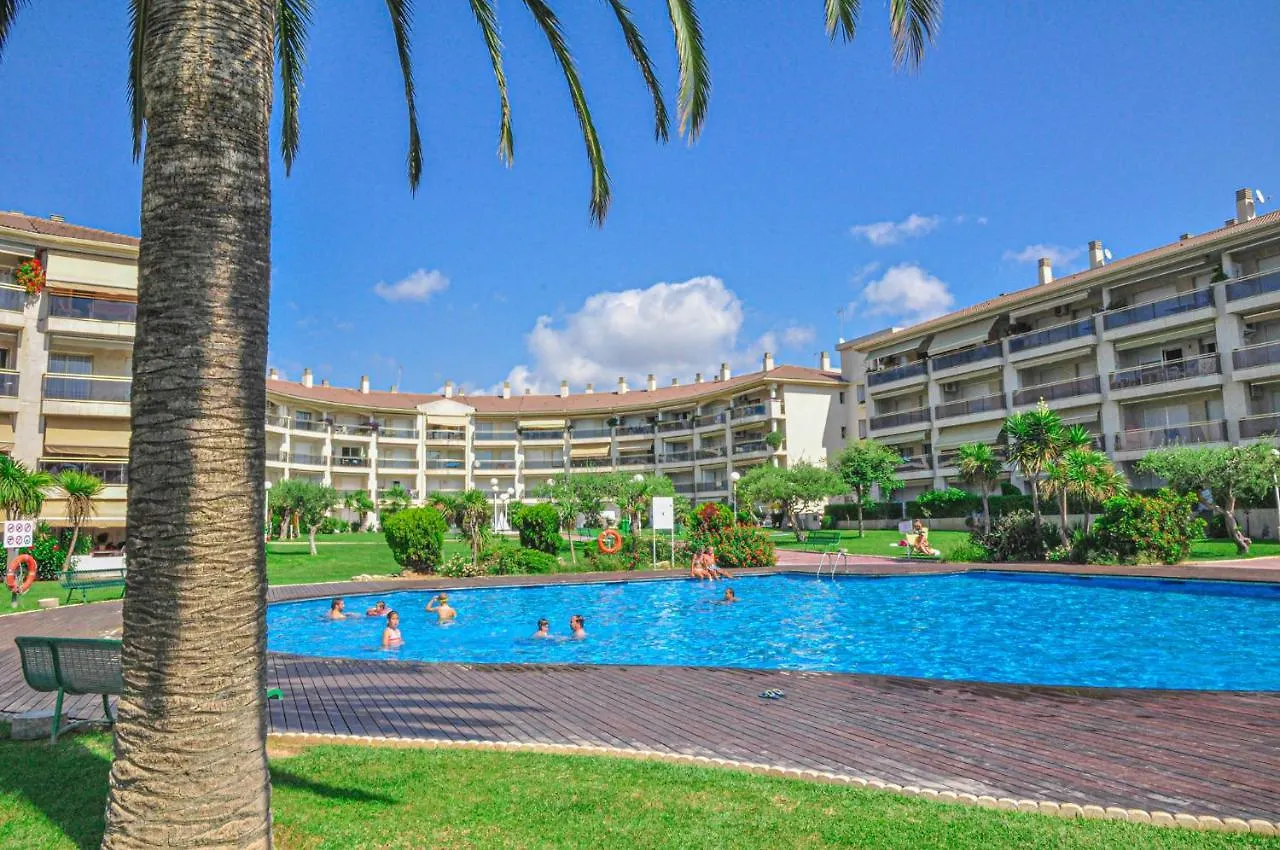 Golf A Bjos 9 Only Families Daire Cambrils