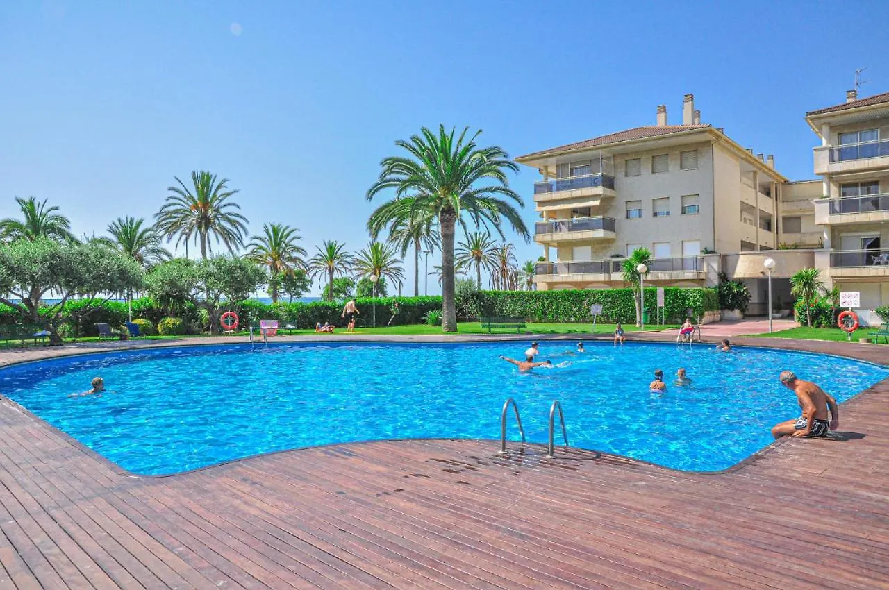 Golf A Bjos 9 Only Families Apartment Cambrils