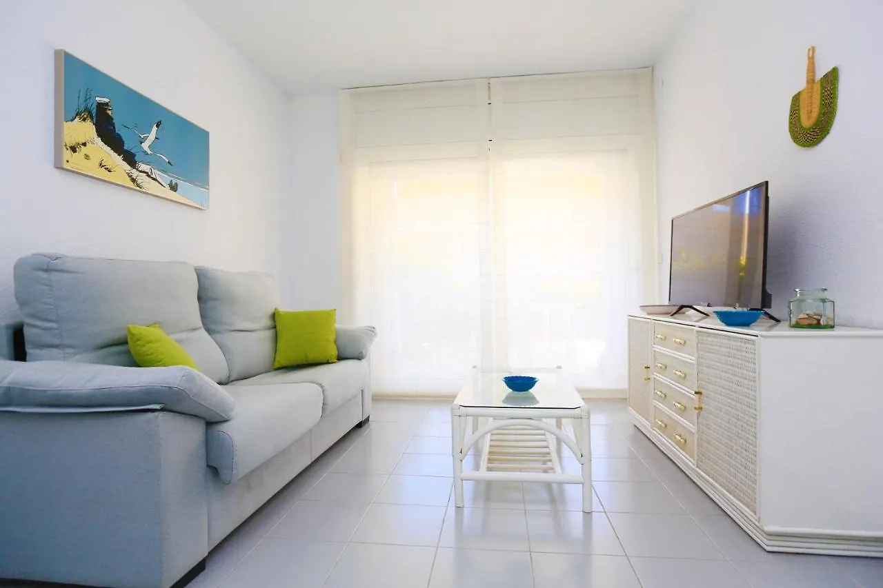 Golf A Bjos 9 Only Families Apartment Cambrils