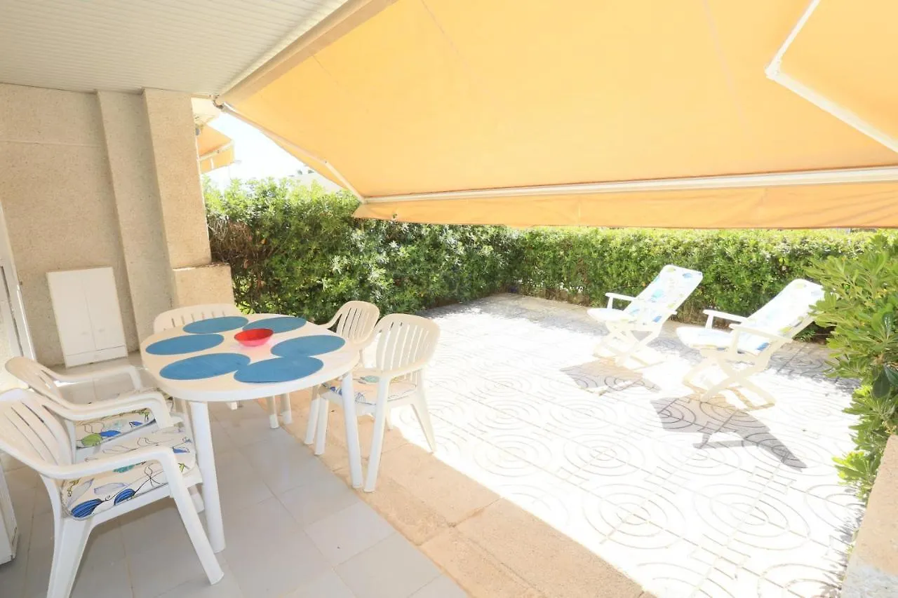 Golf A Bjos 9 Only Families Apartment Cambrils